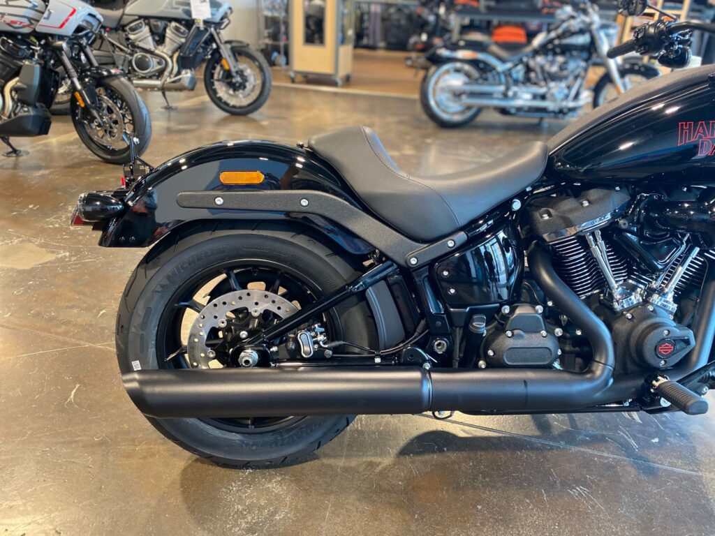 Harley-Davidson-Torino-2025-Low-Rider-S-Vivid-Black3