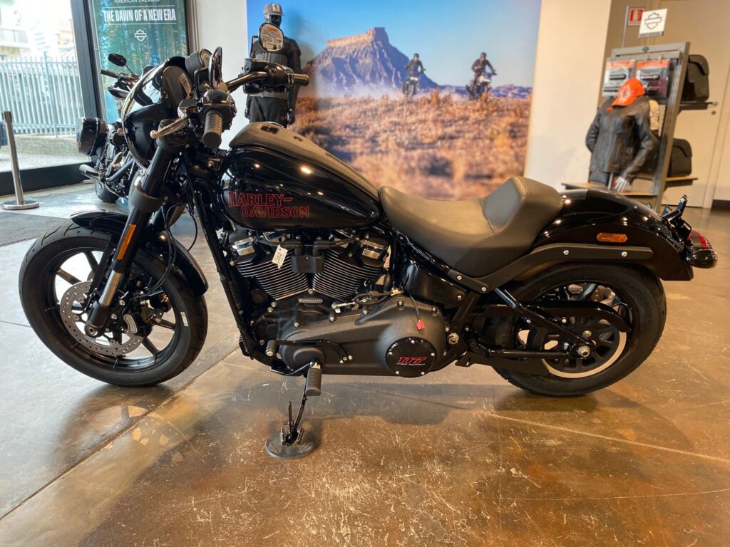 Harley-Davidson-Torino-2025-Low-Rider-S-Vivid-Black5