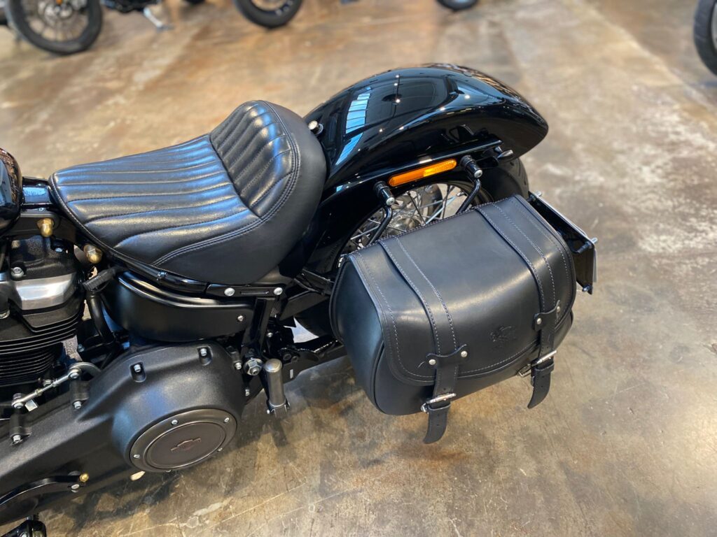 Harley-Davidson-Torino-Sportster-Street-Bob-107-FXBB5